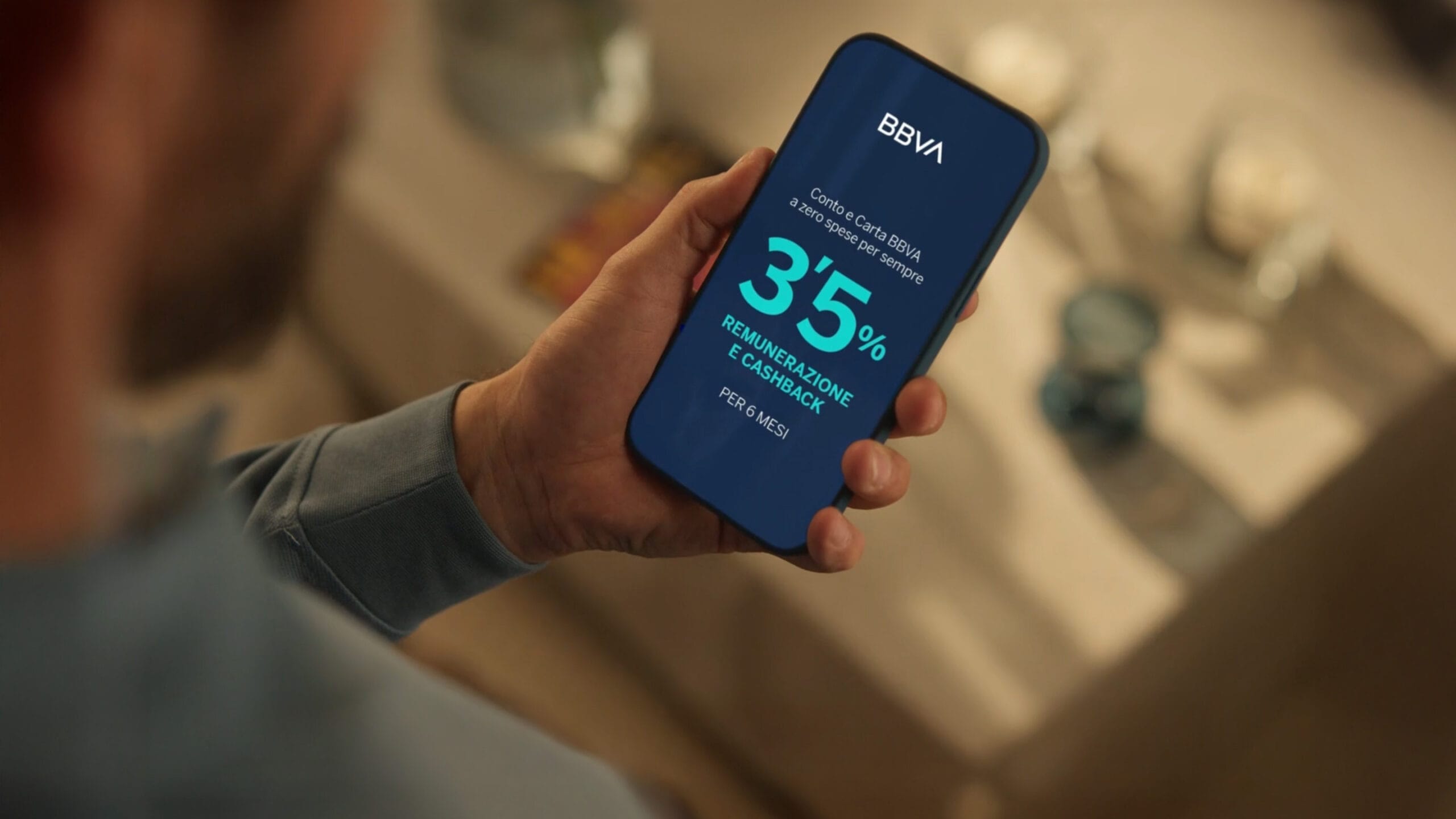 Commercials_BBVALaVidaPide_01