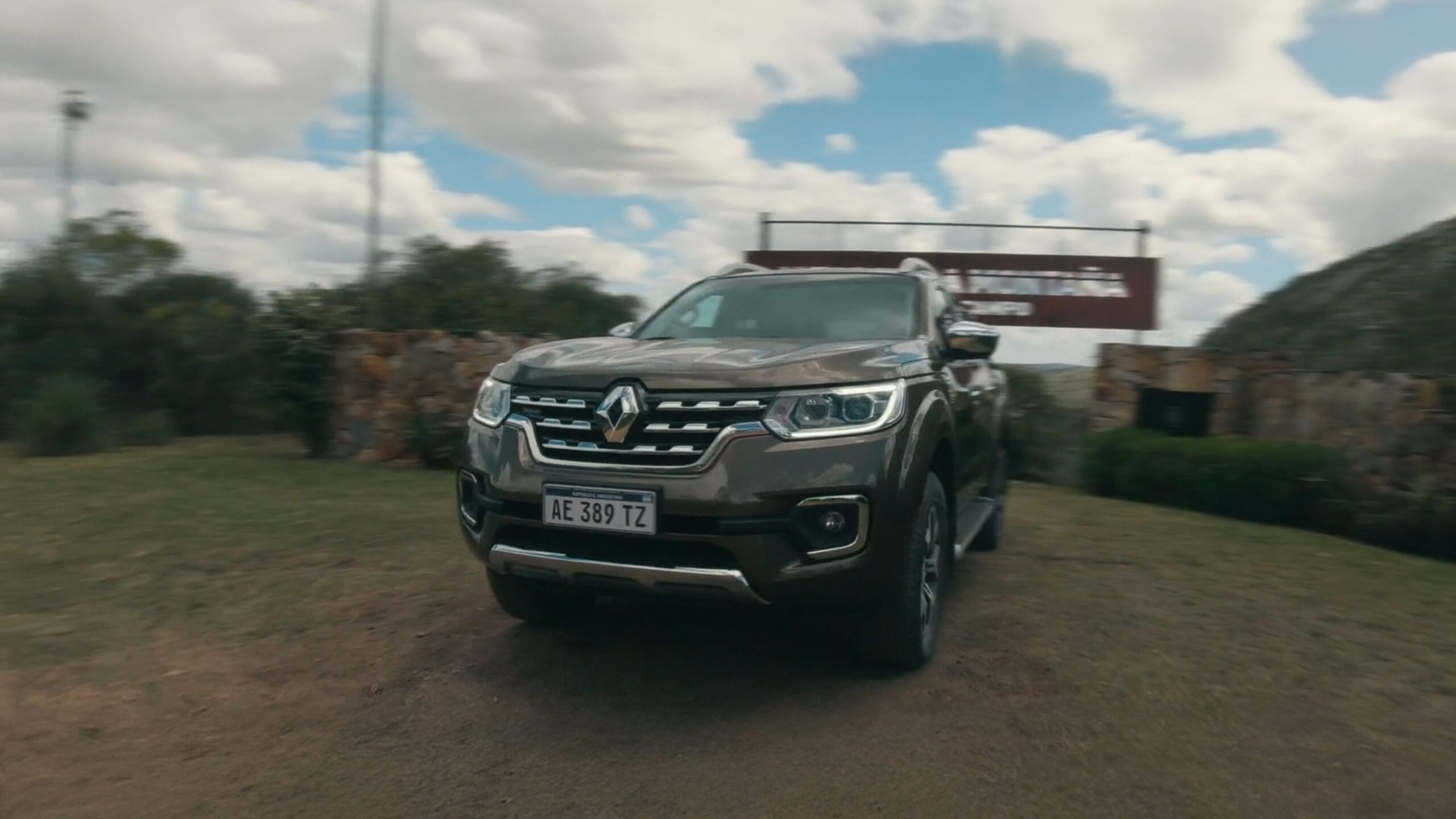 Commercials_RenaultAlaskan_01