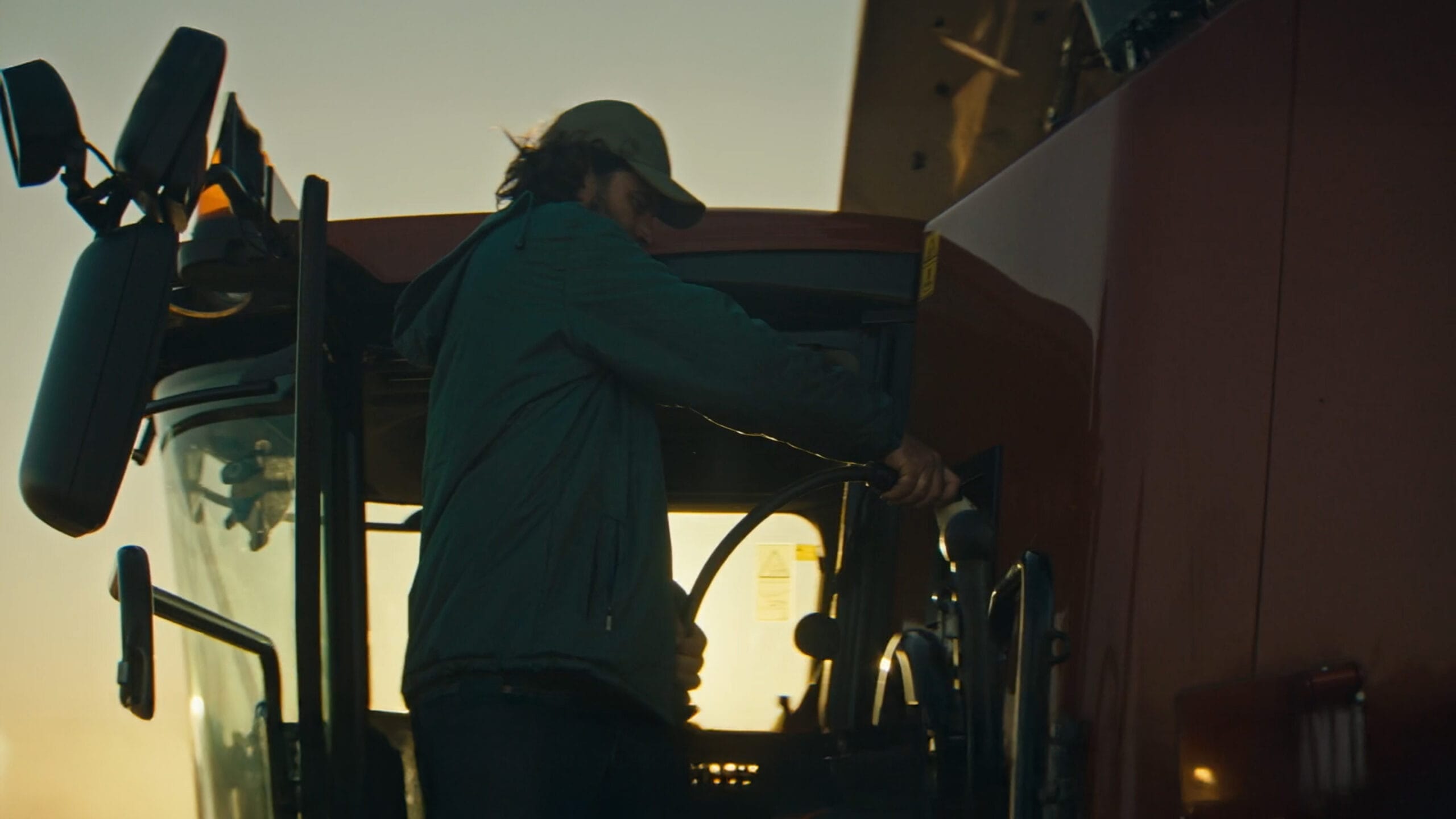 Commercials_RenaultAlaskan_04